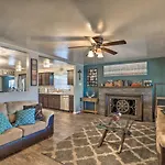 Ranch-Style Retreat With Fire Pit Less Than 1 Mi To U Of A!