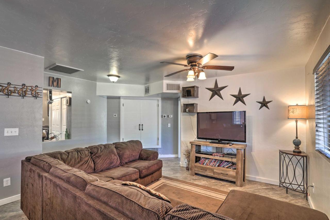 Ranch-style Retreat With Fire Pit Less Than 1 Mi To U Of A! *